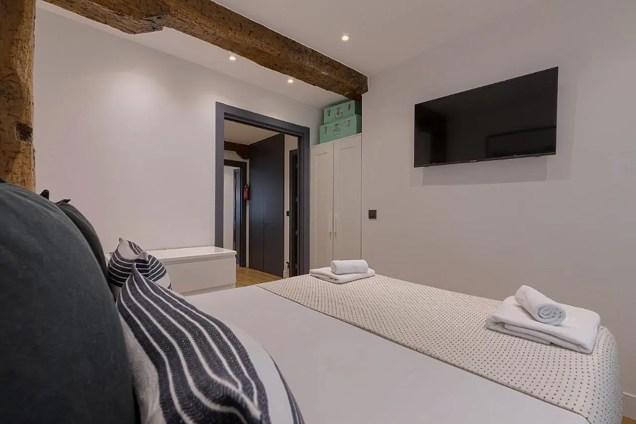 Moderno Y Lujoso En El Historico Casco Viejo Apartment Bilbao 0*,  Spain